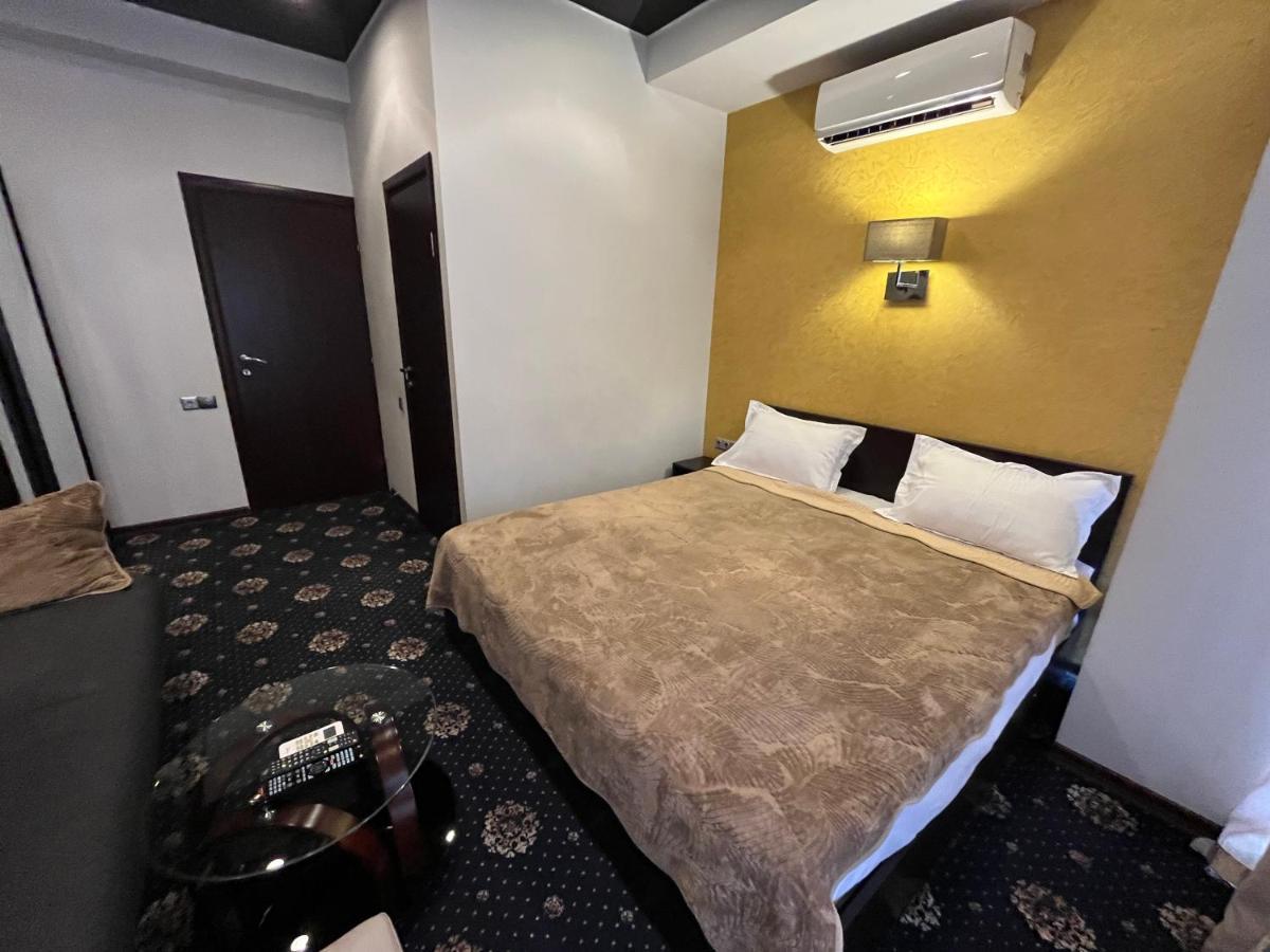 Hotel New Royal 트빌리시 외부 사진
