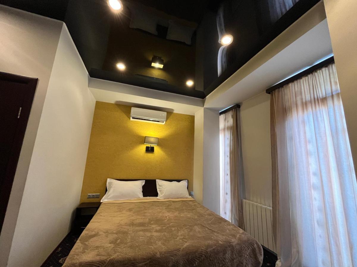 Hotel New Royal 트빌리시 외부 사진